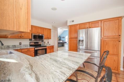 6 Meadow Lake Drive Hardwick NJ 07825