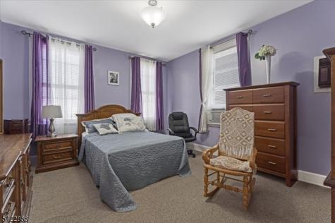 652 54 1st Avenue Elizabeth NJ 07202