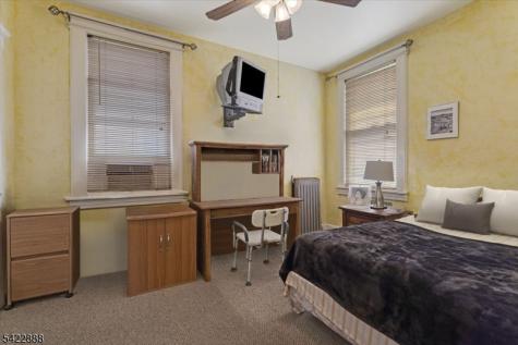 652 54 1st Avenue Elizabeth NJ 07202