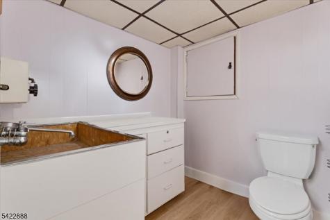 652 54 1st Avenue Elizabeth NJ 07202