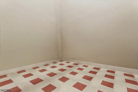 652 54 1st Avenue Elizabeth NJ 07202