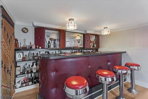 652 54 1st Avenue Elizabeth NJ 07202