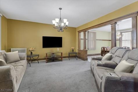 652 54 1st Avenue Elizabeth NJ 07202