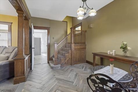 652 54 1st Avenue Elizabeth NJ 07202