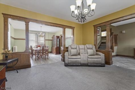652 54 1st Avenue Elizabeth NJ 07202