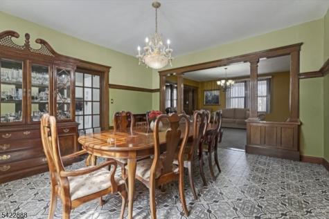 652 54 1st Avenue Elizabeth NJ 07202