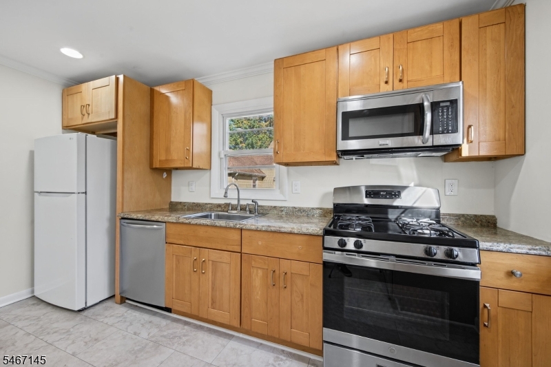 20 Suydam Avenue Edison NJ 08817