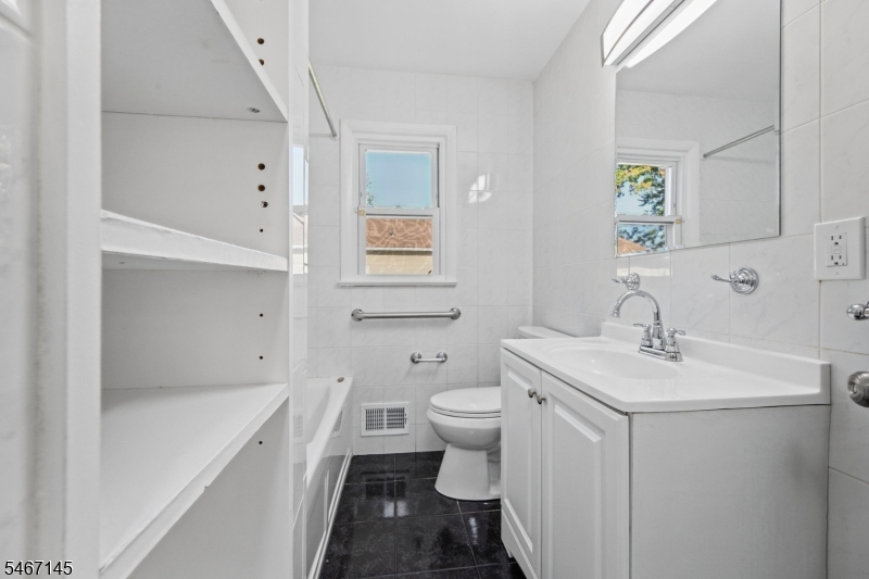 20 Suydam Avenue Edison NJ 08817