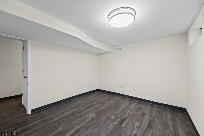 20 Suydam Avenue Edison NJ 08817