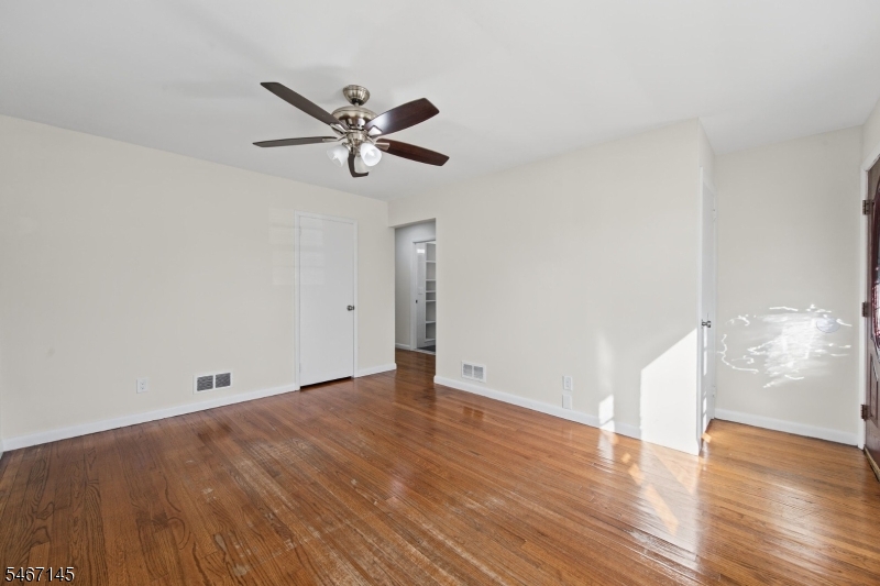 20 Suydam Avenue Edison NJ 08817