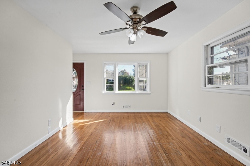 20 Suydam Avenue Edison NJ 08817