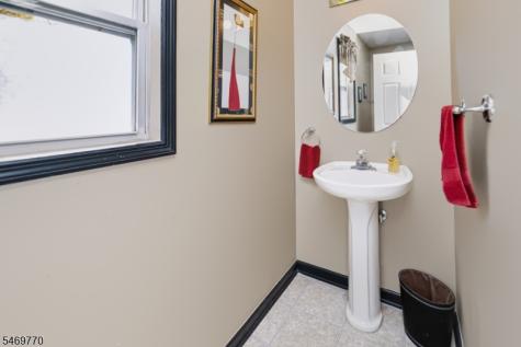 5 Worthington Road Knowlton NJ 07832