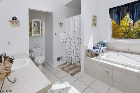 5 Worthington Road Knowlton NJ 07832
