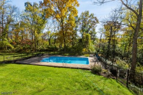 5 Worthington Road Knowlton NJ 07832