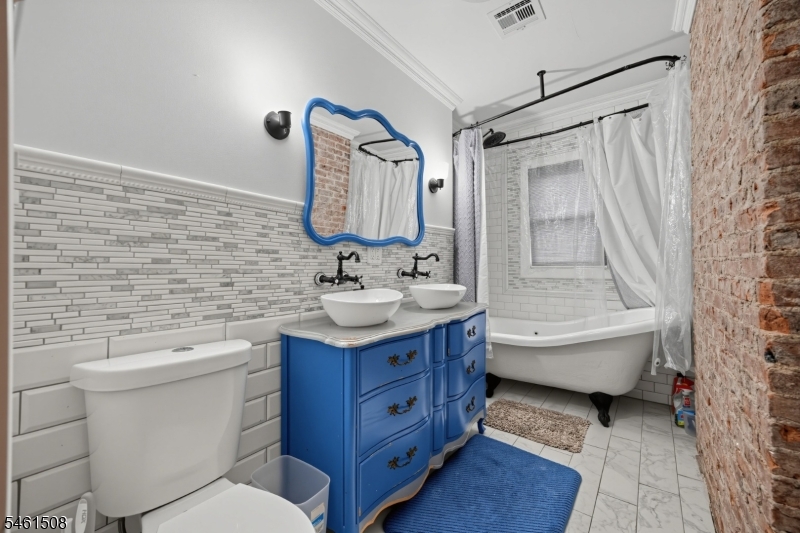 216 Stiles Street Elizabeth NJ 07208