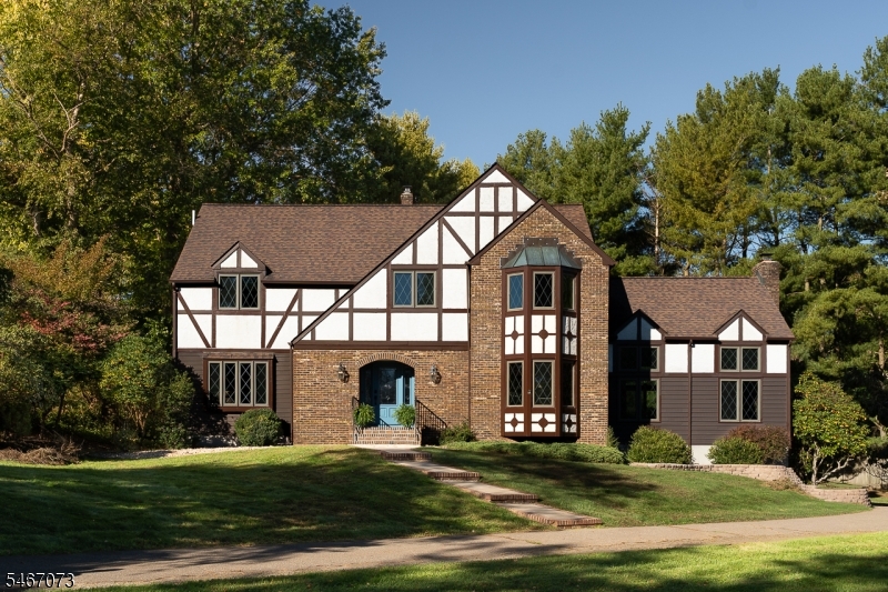 5 High Point Court Clinton NJ 08801