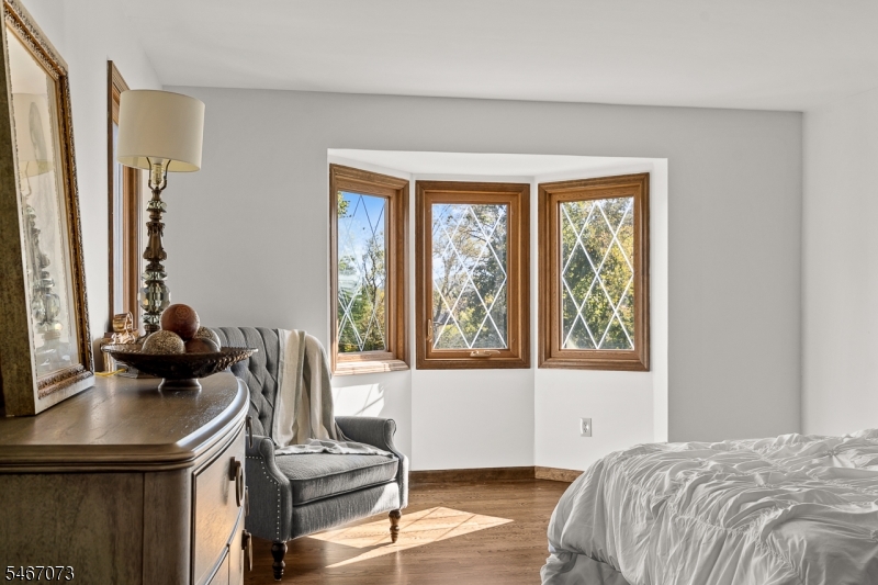 5 High Point Court Clinton NJ 08801