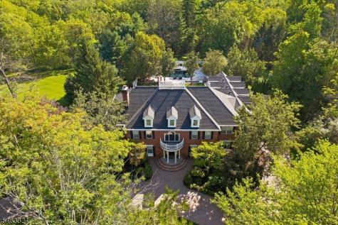 11 Baltusrol Way Bernards NJ 07931