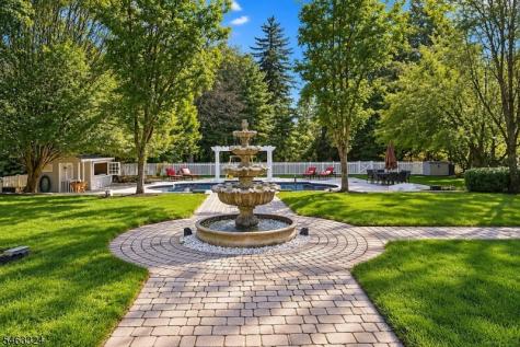 11 Baltusrol Way Bernards NJ 07931
