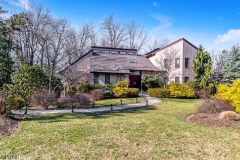 17 Brentwood Drive North Caldwell NJ 07006