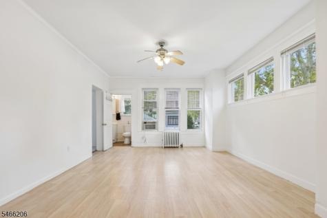 256 Rutledge Avenue East Orange NJ 07017