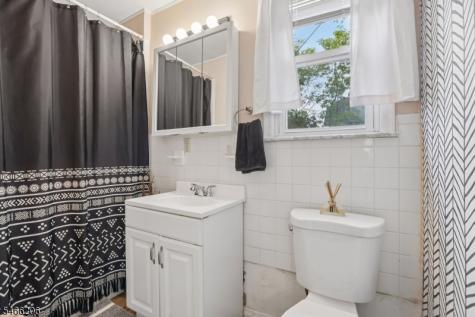 256 Rutledge Avenue East Orange NJ 07017