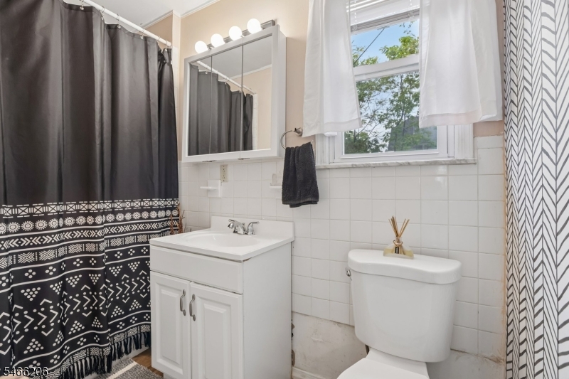 256 Rutledge Avenue East Orange NJ 07017