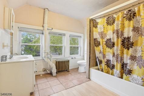 256 Rutledge Avenue East Orange NJ 07017