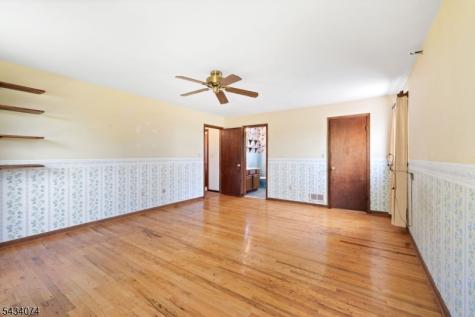42 Higginsville Road Readington NJ 08853
