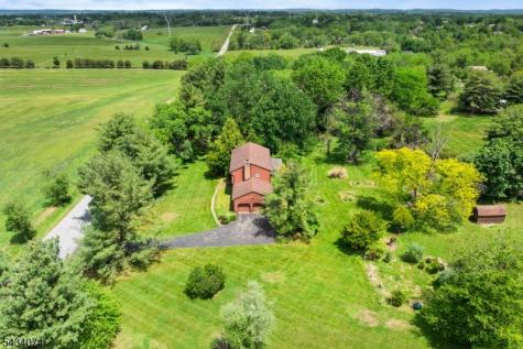 42 Higginsville Road Readington NJ 08853