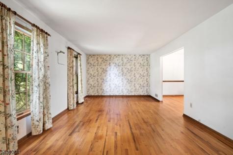42 Higginsville Road Readington NJ 08853