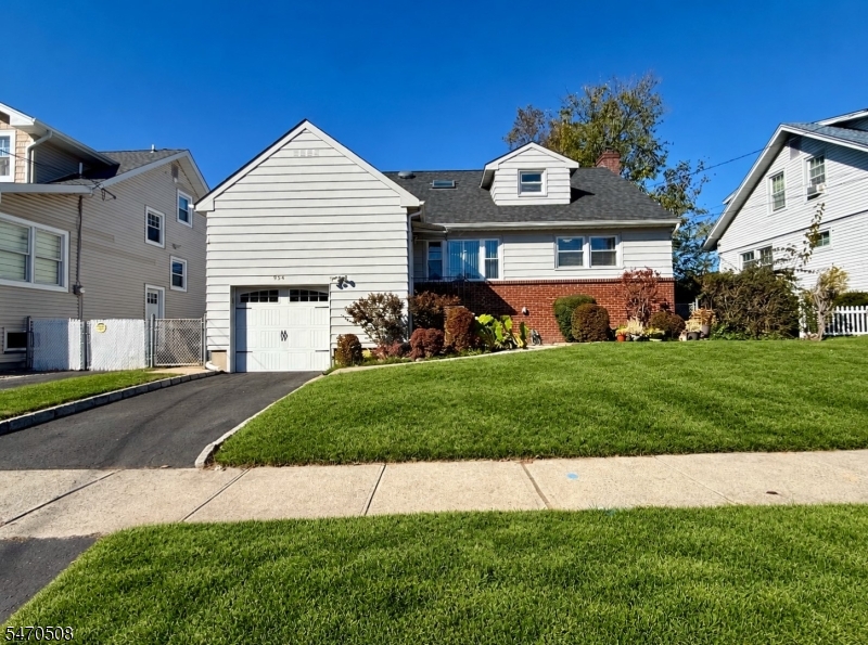 954 Moessner Avenue Union NJ 07083