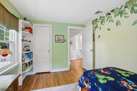 30 Sherbrooke Parkway Livingston NJ 07039