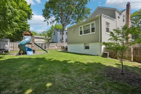 30 Sherbrooke Parkway Livingston NJ 07039