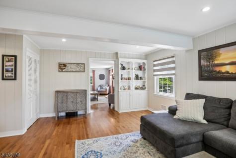 30 Sherbrooke Parkway Livingston NJ 07039