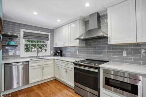 30 Sherbrooke Parkway Livingston NJ 07039