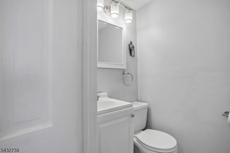 30 Sherbrooke Parkway Livingston NJ 07039