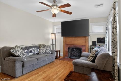339 N 8th Avenue Manville NJ 08835