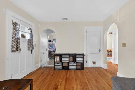 339 N 8th Avenue Manville NJ 08835