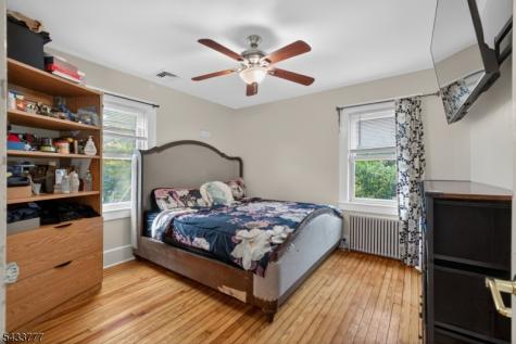 339 N 8th Avenue Manville NJ 08835