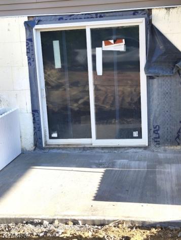 81 Belview Road Lopatcong NJ 08865