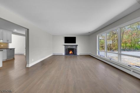 306 Eyland Avenue Roxbury NJ 07876