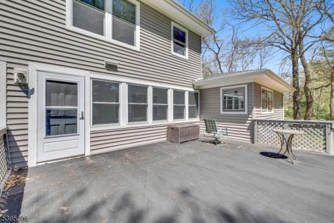 306 Eyland Avenue Roxbury NJ 07876