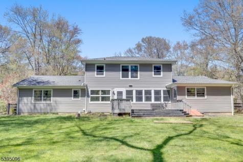 306 Eyland Avenue Roxbury NJ 07876
