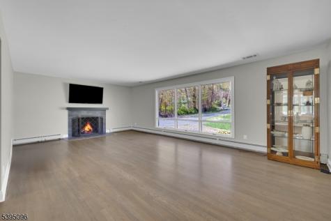 306 Eyland Avenue Roxbury NJ 07876
