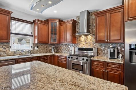 520 Prospect Place Lyndhurst NJ 07071