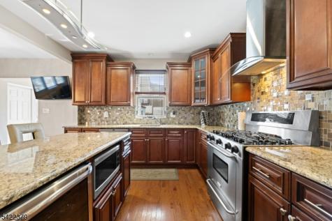 520 Prospect Place Lyndhurst NJ 07071