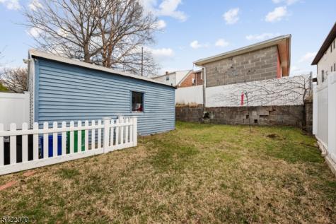 520 Prospect Place Lyndhurst NJ 07071
