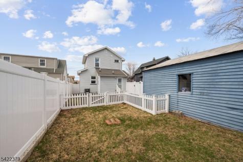 520 Prospect Place Lyndhurst NJ 07071