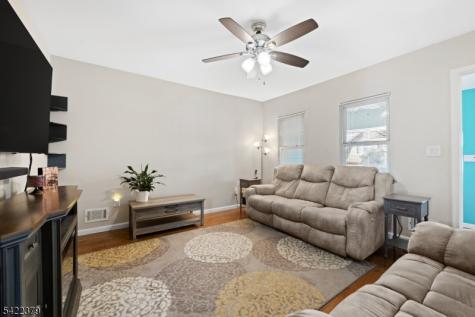 520 Prospect Place Lyndhurst NJ 07071